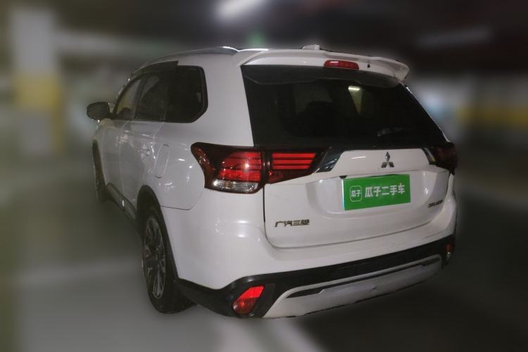 Used Mitsubishi Outlander 2019 2.0L Two-Wheel Drive Comfort Edition 5 Seats China V Standard Rear Left 45 Deg