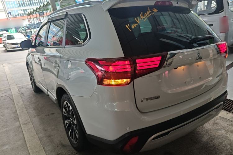 Used Mitsubishi Outlander 2019 2.0L Two-Wheel Drive Comfort Edition 5 Seats China V Standard Rear Left 45 Deg