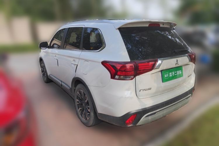 Used Mitsubishi Outlander 2019 2.0L Two-Wheel Drive Comfort Edition 5 Seats China VI Standard Rear Left 45 Deg
