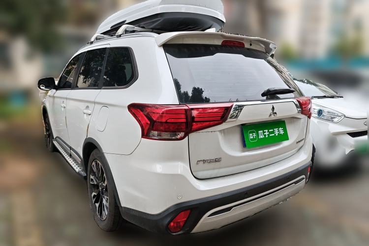 Used Mitsubishi Outlander 2019 2.0L Two-Wheel Drive Comfort Edition 5 Seats China VI Standard Rear Left 45 Deg
