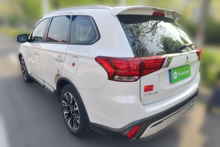 Used Mitsubishi Outlander 2019 2.0L Two-Wheel Drive Comfort Edition 5 Seats China VI Standard Rear Left 45 Deg