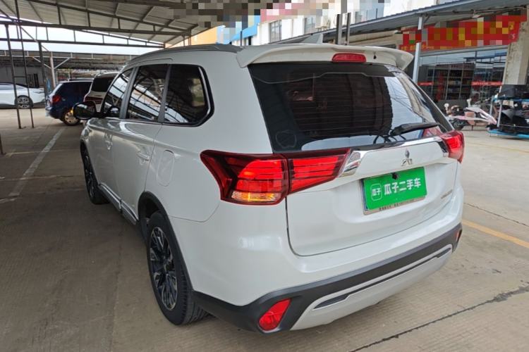 Used Mitsubishi Outlander 2019 2.0L Two-Wheel Drive Comfort Edition 5 Seats China V Standard Rear Left 45 Deg