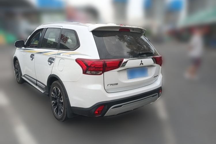 Used Mitsubishi Outlander 2019 2.0L Two-Wheel Drive Comfort Edition 5 Seats China V Standard Rear Left 45 Deg