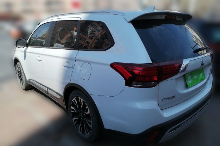 Used Mitsubishi Outlander 2019 2.0L Two-Wheel Drive Comfort Edition 5 Seats China V Standard Rear Left 45 Deg