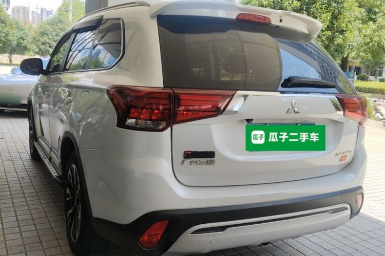 Used Mitsubishi Outlander 2019 2.0L Two-Wheel Drive Comfort Edition 5 Seats China VI Standard Rear Left 45 Deg