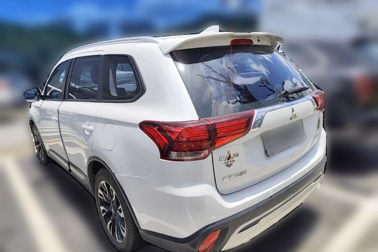 Used Mitsubishi Outlander 2019 2.0L Two-Wheel Drive Comfort Edition 5 Seats China VI Standard Rear Left 45 Deg