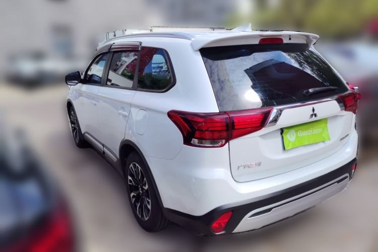 Used Mitsubishi Outlander 2019 2.0L Two-Wheel Drive Comfort Edition 5 Seats China VI Standard Rear Left 45 Deg