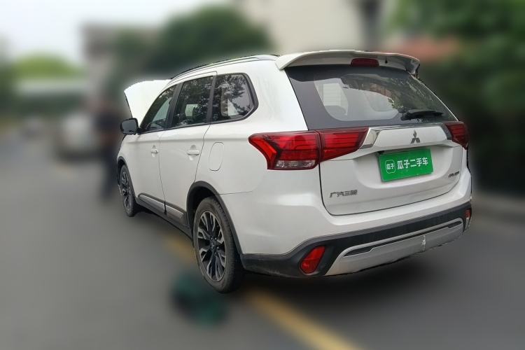 Used Mitsubishi Outlander 2019 2.0L Two-Wheel Drive Comfort Edition 5 Seats China V Standard Rear Left 45 Deg