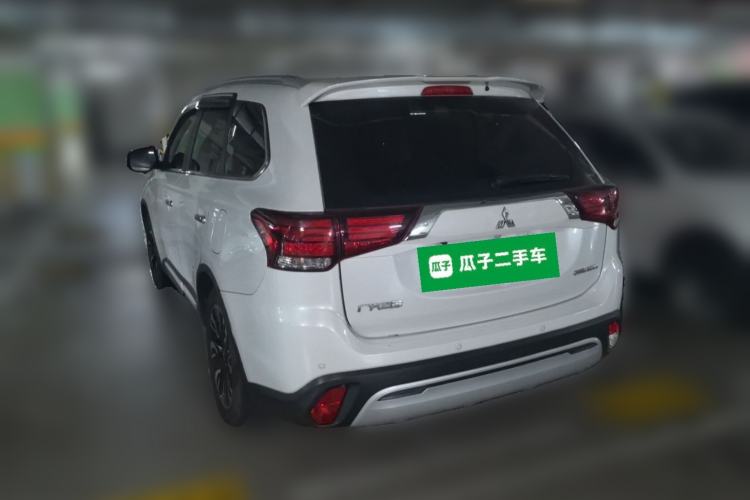 Used Mitsubishi Outlander 2019 2.4L 4x4 Zhi Xiang Edition 5 Seats China VI Standard Rear Left 45 Deg