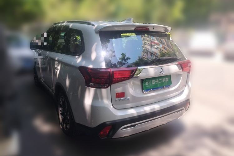 Used Mitsubishi Outlander 2019 2.0L Two-Wheel Drive Comfort Edition 5 Seats China V Standard Rear Left 45 Deg
