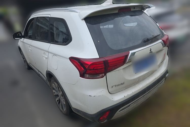 Used Mitsubishi Outlander 2019 2.0L Two-Wheel Drive Comfort Edition 5 Seats China VI Standard Rear Left 45 Deg