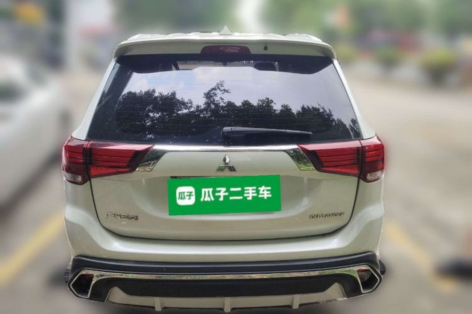 Used Mitsubishi Outlander 2019 2.0L Two-Wheel Drive Comfort Edition 5 Seats China VI Standard Rear