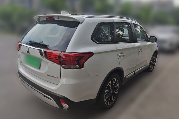 Used Mitsubishi Outlander 2019 2.0L Two-Wheel Drive Comfort Edition 5 Seats China V Standard Rear Right 45 Deg
