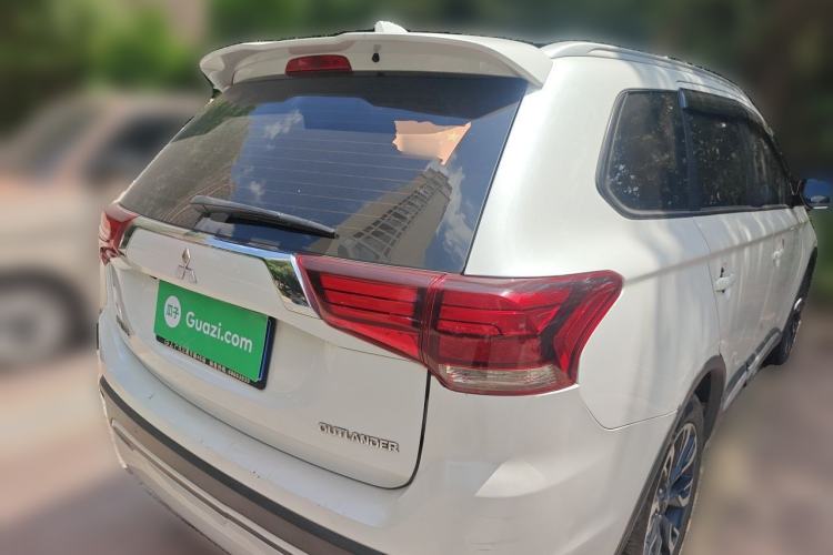 Used Mitsubishi Outlander 2019 2.0L Two-Wheel Drive Comfort Edition 5 Seats China V Standard Rear Right 45 Deg