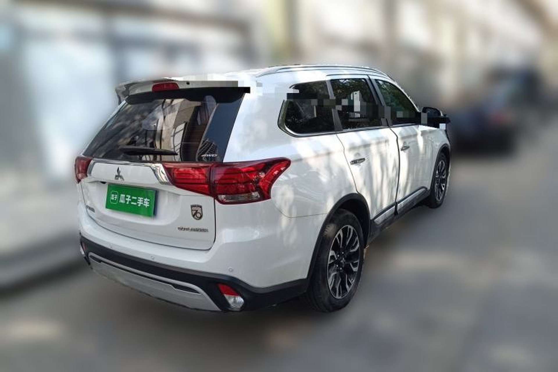 Used Mitsubishi Outlander 2019 2.4L 4x4 Zhi Xiang Edition 5 Seats China V Emission Standard Rear Right 45 Deg