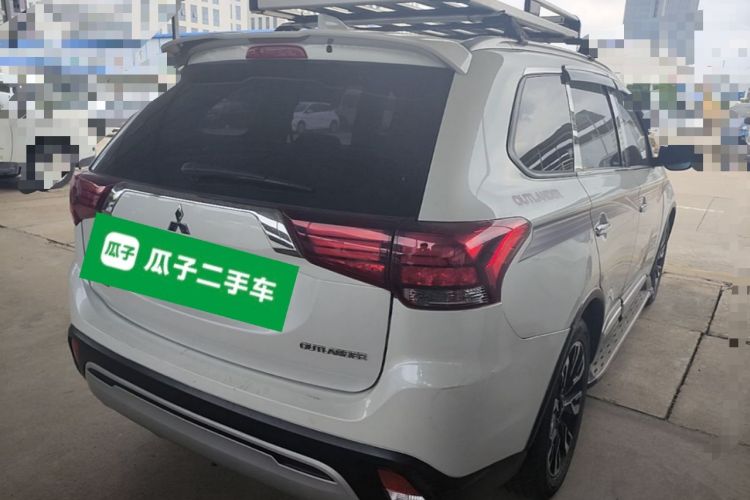 Used Mitsubishi Outlander 2019 2.0L Two-Wheel Drive Comfort Edition 5 Seats China V Standard Rear Right 45 Deg
