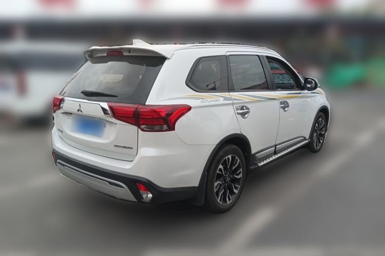 Used Mitsubishi Outlander 2019 2.0L Two-Wheel Drive Comfort Edition 5 Seats China V Standard Rear Right 45 Deg