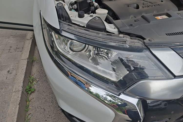 Used Mitsubishi Outlander 2019 2.0L Two-Wheel Drive Comfort Edition 5 Seats China V Standard Right Front Headlight