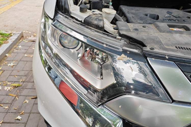 Used Mitsubishi Outlander 2019 2.0L Two-Wheel Drive Comfort Edition 7-Seater China VI Standard Right Front Headlight