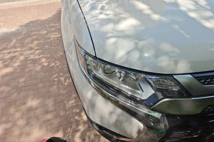 Used Mitsubishi Outlander 2019 2.0L Two-Wheel Drive Comfort Edition 5 Seats China V Standard Right Front Headlight