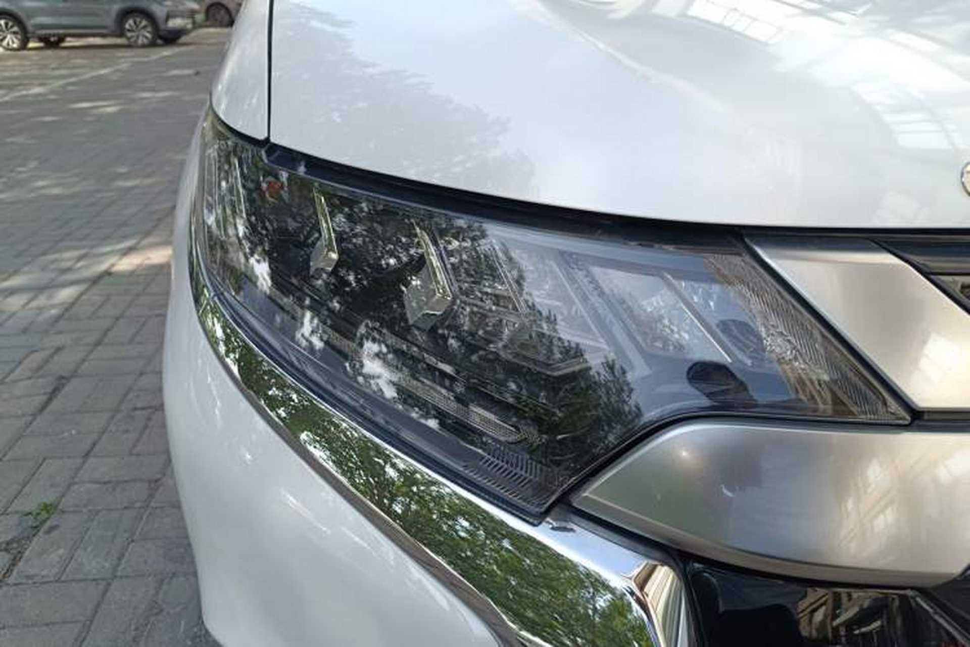 Used Mitsubishi Outlander 2019 2.4L 4x4 Zhi Xiang Edition 5 Seats China V Emission Standard Right Front Headlight