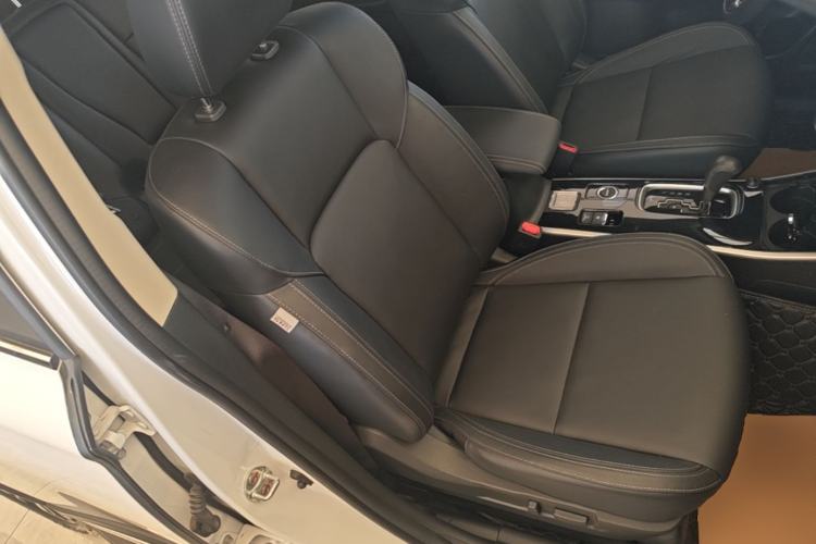Used Mitsubishi Outlander 2019 2.4L 4x4 Zhi Xiang Edition 5 Seats China VI Standard Right Front Seat