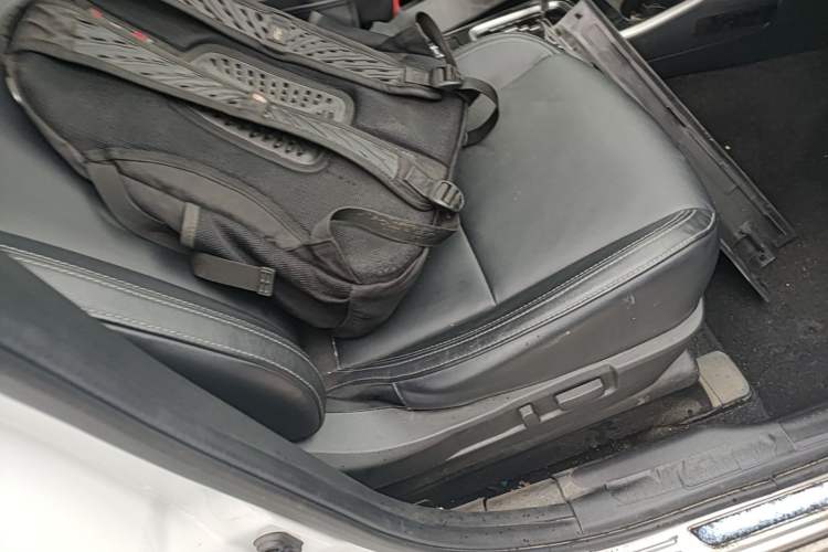 Used Mitsubishi Outlander 2019 2.4L 4x4 Zhi Xiang Edition 5 Seats China VI Standard Right Front Seat