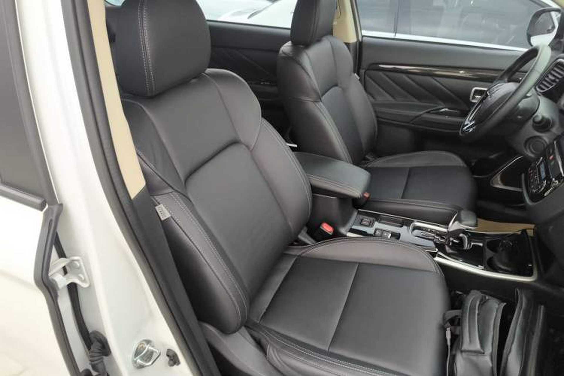 Used Mitsubishi Outlander 2019 2.0L Two-Wheel Drive Comfort Edition 5 Seats China VI Standard Right Front Seat