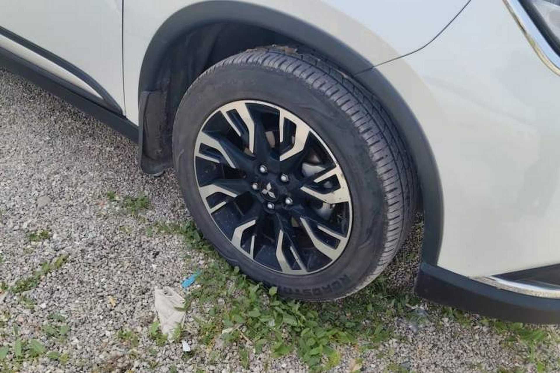Used Mitsubishi Outlander 2019 2.0L Two-Wheel Drive Comfort Edition 7 Seats China V Emission Standard Right Front Wheel Hub