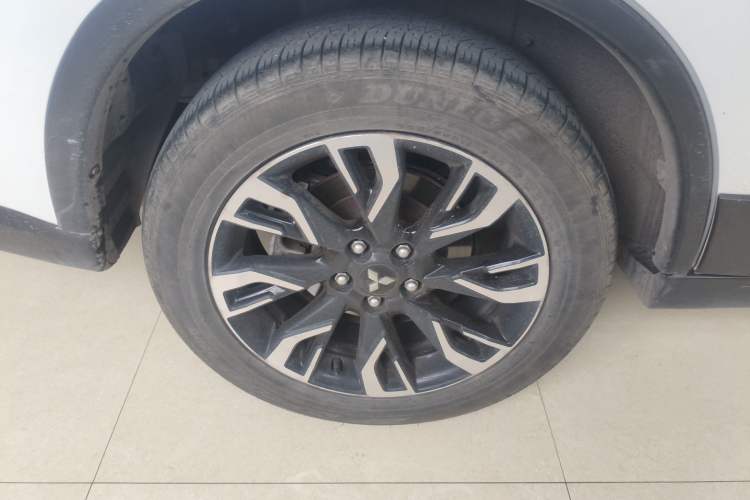 Used Mitsubishi Outlander 2019 2.0L Two-Wheel Drive Comfort Edition 5 Seats China V Standard Right Rear Wheel Hub