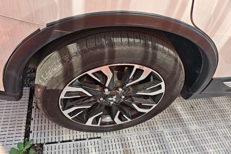 Used Mitsubishi Outlander 2019 2.0L Two-Wheel Drive Comfort Edition 5 Seats China V Standard Right Rear Wheel Hub