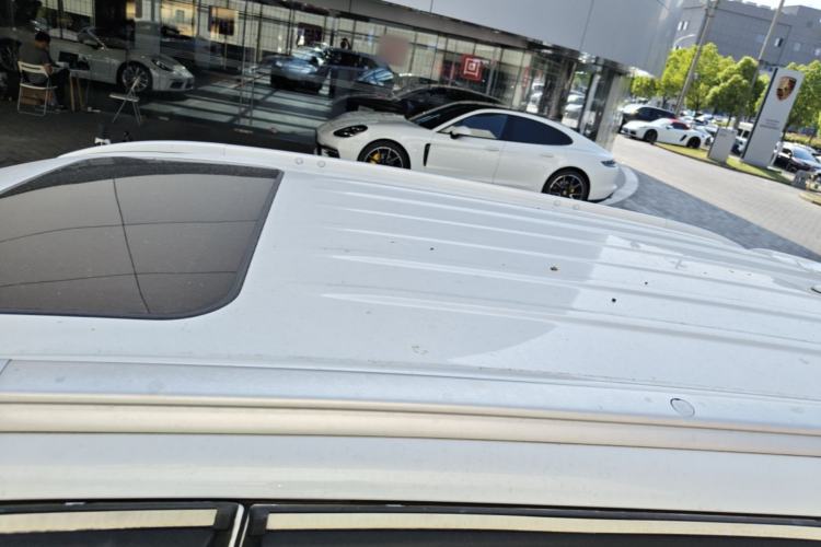 Used Mitsubishi Outlander 2019 2.4L 4x4 Zhi Xiang Edition 5 Seats China V Emission Standard Roof