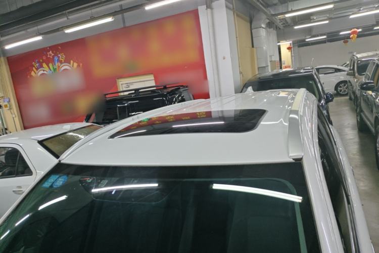 Used Mitsubishi Outlander 2019 2.4L 4x4 Zhi Xiang Edition 5 Seats China V Emission Standard Roof