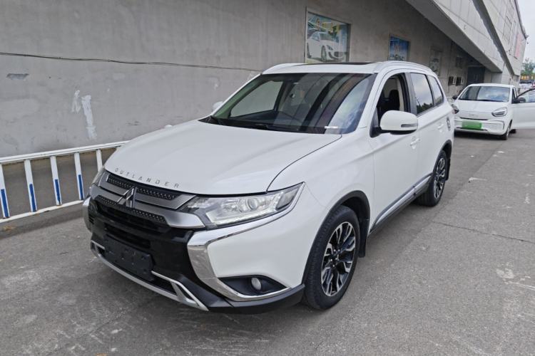 Used Mitsubishi Outlander 2019 2.0L Two-Wheel Drive Comfort Edition 5 Seats China V Standard Guazi used car, China used car export, Used car for sale, Used  cars, Cheapest cars for sale