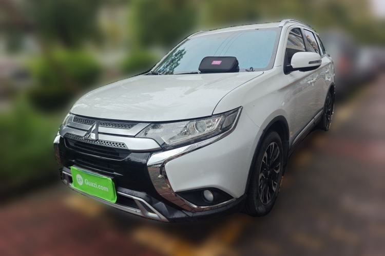 Used Mitsubishi Outlander 2019 2.0L Two-Wheel Drive Comfort Edition 5 Seats China V Standard Guazi used car, China used car export, Used car for sale, Used  cars, Cheapest cars for sale