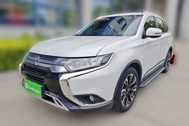 Used Mitsubishi Outlander 2019 2.0L Two-Wheel Drive Comfort Edition 5 Seats China VI Standard