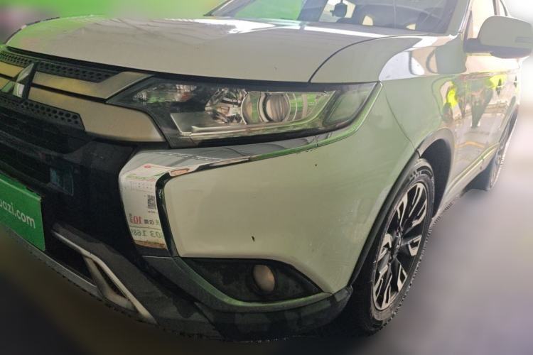 Used Mitsubishi Outlander 2019 2.0L Two-Wheel Drive Comfort Edition 5 Seats China V Standard Guazi used car, China used car export, Used car for sale, Used cars, Cheapest cars for sale