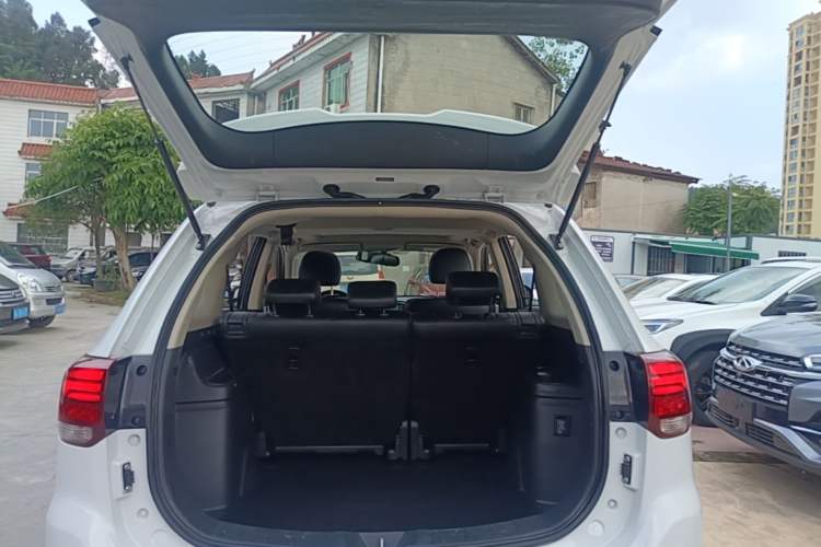 Used Mitsubishi Outlander 2019 2.0L Two-Wheel Drive Comfort Edition 5 Seats China V Standard Trunk
