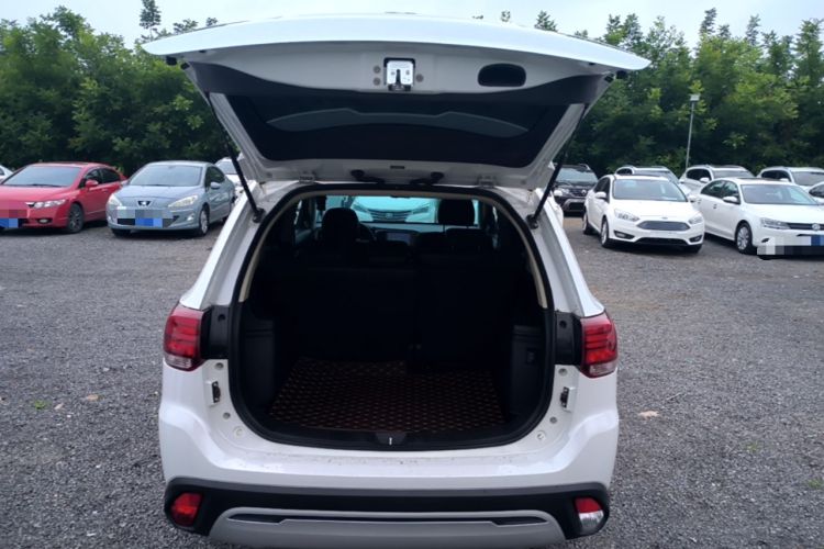 Used Mitsubishi Outlander 2019 2.0L Two-Wheel Drive Comfort Edition 5 Seats China VI Standard Trunk