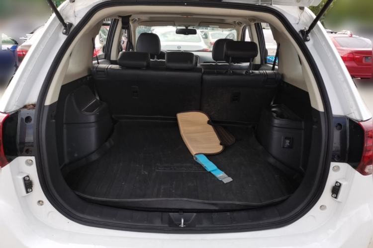 Used Mitsubishi Outlander 2019 2.0L Two-Wheel Drive Comfort Edition 5 Seats China VI Standard Trunk
