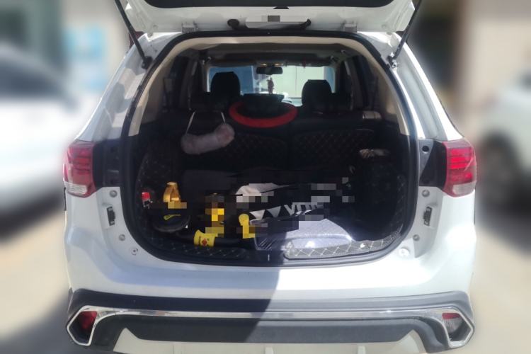 Used Mitsubishi Outlander 2019 2.0L Two-Wheel Drive Comfort Edition 5 Seats China V Standard Trunk
