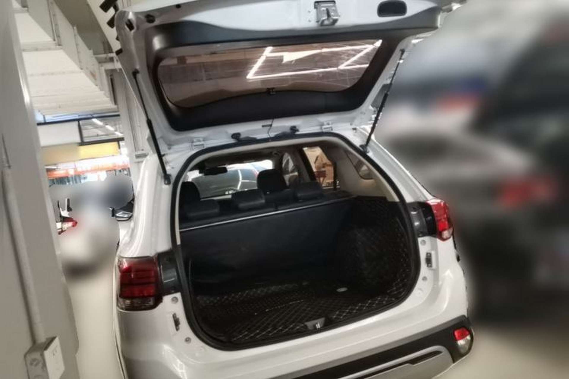 Used Mitsubishi Outlander 2019 2.0L Two-Wheel Drive Comfort Edition 5 Seats China VI Standard Trunk