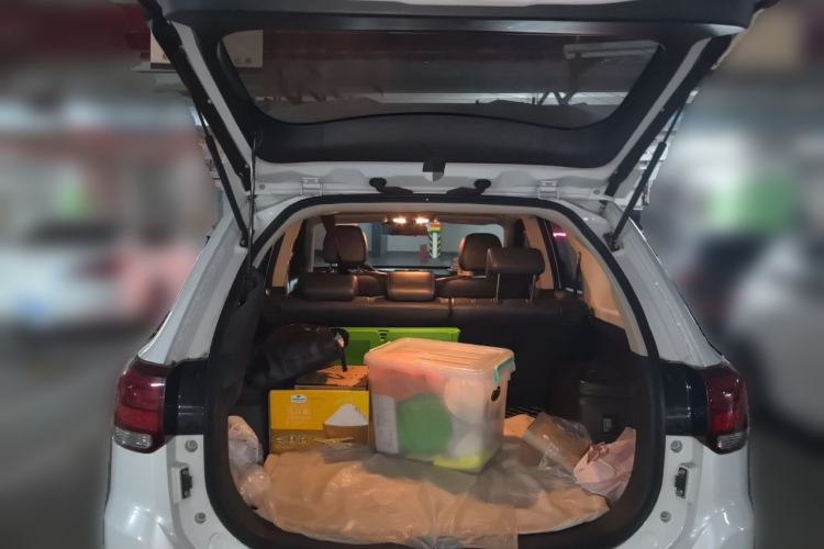 Used Mitsubishi Outlander 2019 2.4L 4x4 Zhi Xiang Edition 5 Seats China VI Standard Trunk