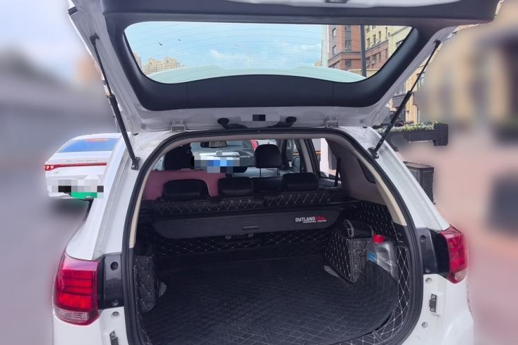 Used Mitsubishi Outlander 2019 2.0L Two-Wheel Drive Comfort Edition 5 Seats China V Standard Trunk