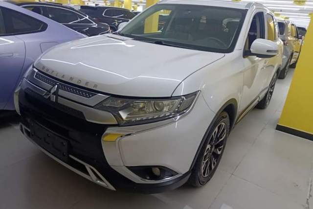 Used Mitsubishi Outlander 2019 2.0L Two-Wheel Drive Comfort Edition 5 Seats China VI Standard