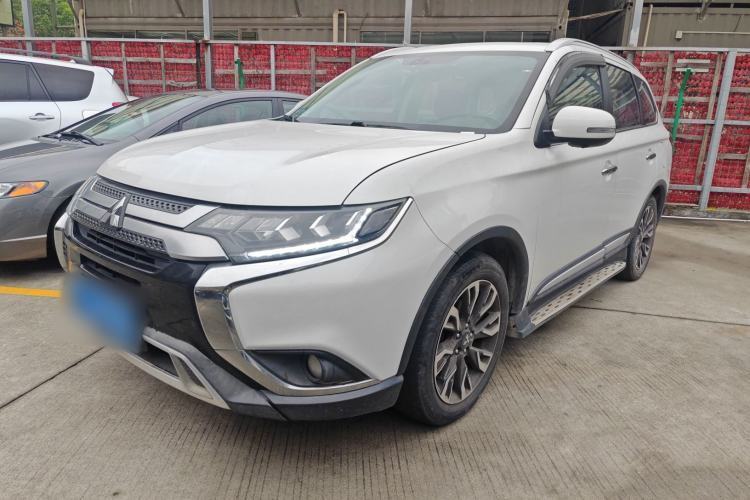 Used Mitsubishi Outlander 2019 2.4L 4x4 Zhi Xiang Edition 7 Seats China VI Standard Guazi used car, China used car export, Used car for sale, Used Mitsubishi cars, Cheapest cars for sale