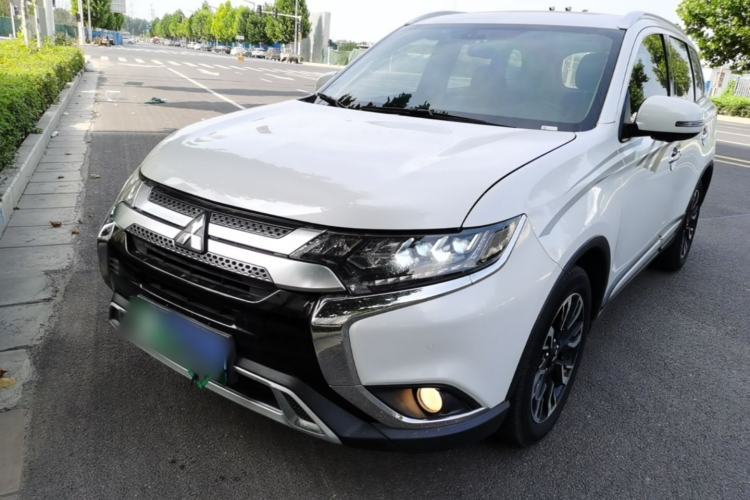 Used Mitsubishi Outlander 2019 2.4L 4x4 Zhi Xiang Edition 7 Seats China VI Standard Guazi used car, China used car export, Used car for sale, Used Mitsubishi cars, Cheapest cars for sale