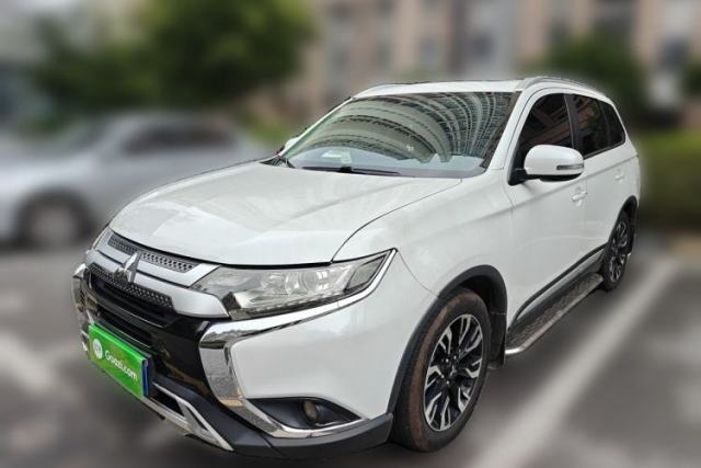 Used Mitsubishi Outlander 2019 2.0L Two-Wheel Drive Comfort Edition 5 Seats China V Standard