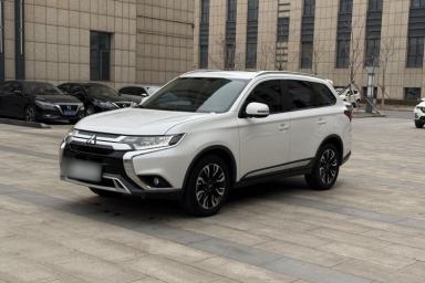 Used Mitsubishi Outlander 2019 2.0L Two-Wheel Drive Comfort Edition 5 Seats China VI Standard