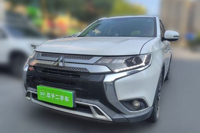 Used Mitsubishi Outlander 2019 2.4L 4x4 Zhi Xiang Edition 7 Seats China VI Standard